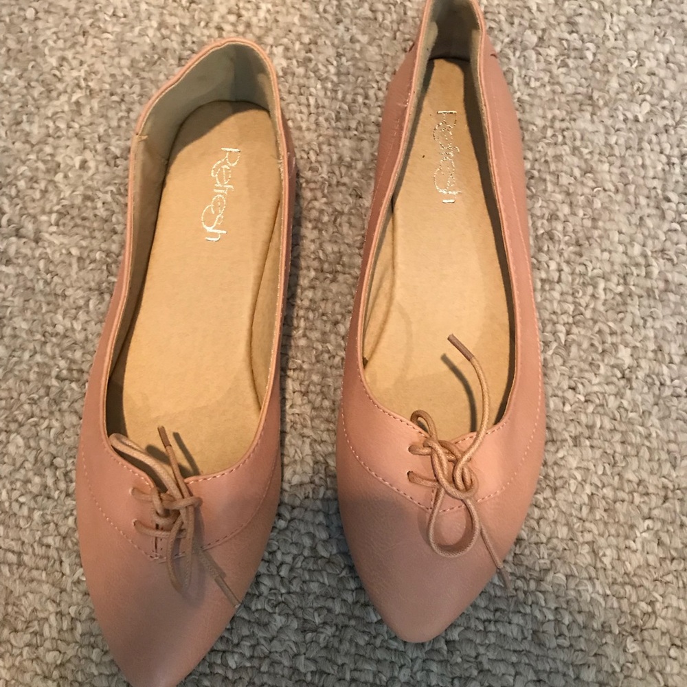 Pink flat shoes- never worn